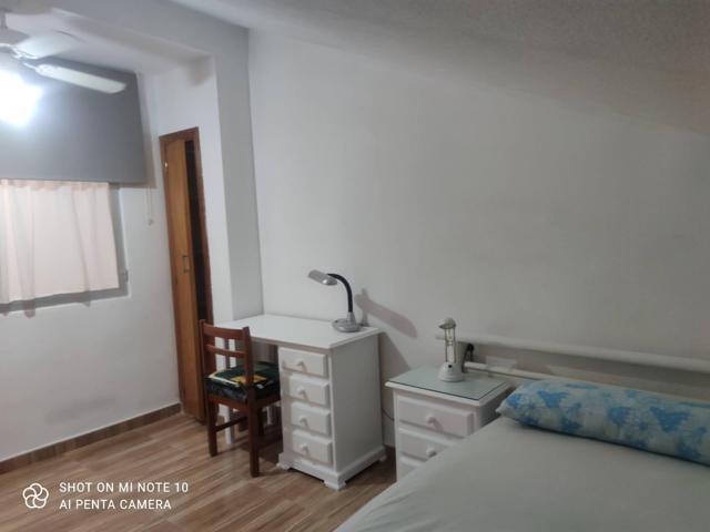 Venta de pisito ideal de 2 dormitorios y 1 baño, buhardilla photo 0