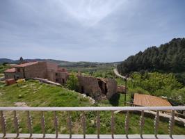 Magnífica Casa de Pueblo con Interiores en Madera y Piedra a Estrenar photo 0