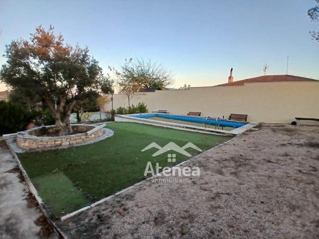 VIVIENDA CON PISCINA PROPIA A 4 KM DE ALBACETE photo 0