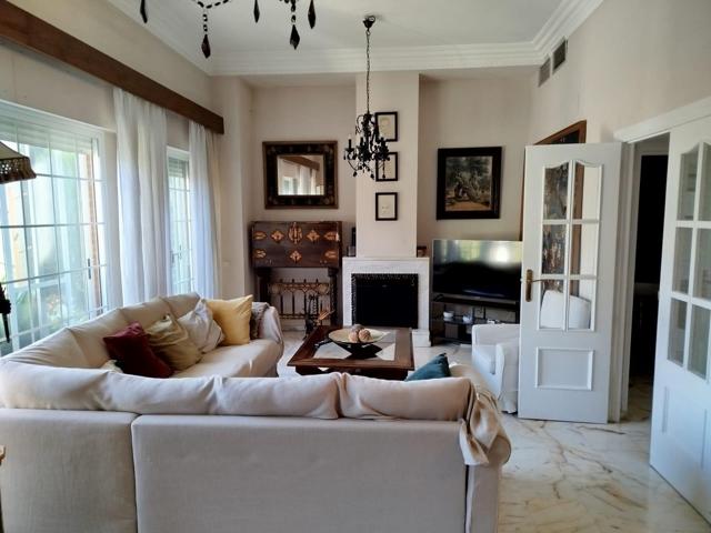 EXCLUSIVO CHALET EN ALTO DE LOS MOLINOS photo 0