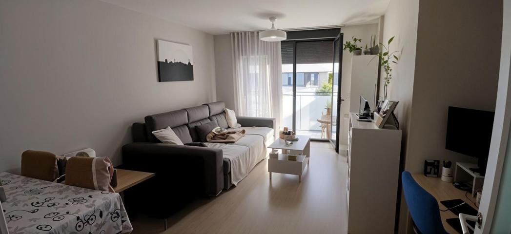 Se vende piso con piscina photo 0