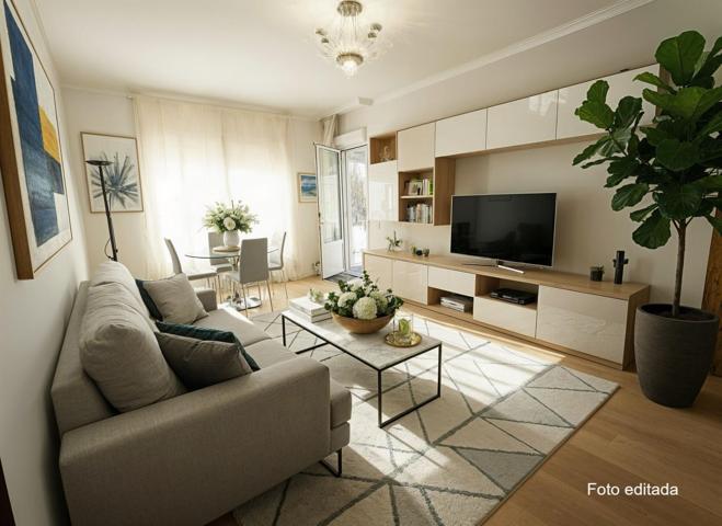 Vivienda única en el centro: amplitud, luz y vistas despejadas photo 0