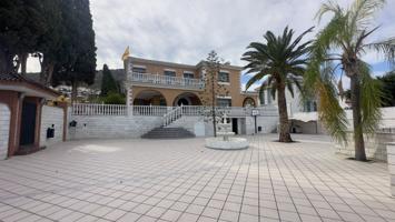 Exclusiva Villa de Lujo en Alhaurín de la Torre photo 0