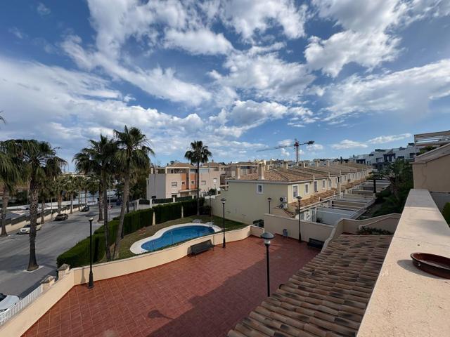 Espectacular Adosado con Vistas en una de las Mejores Zonas de Torremolinos photo 0