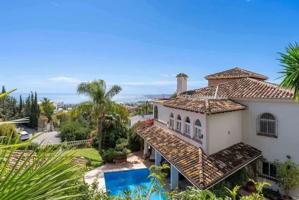 Villa Exclusiva con Vistas al Mar en La Capellanía, Benalmádena – Dos Casas en una Parcela photo 0