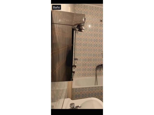 Se vende piso muy amplio en A Carballeira photo 0
