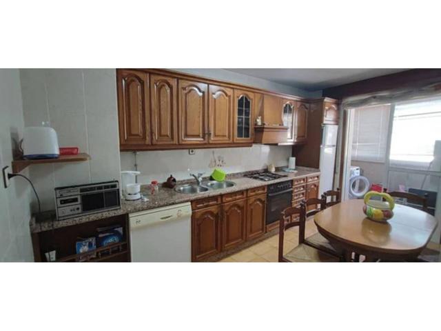 Se vende piso en Celanova photo 0