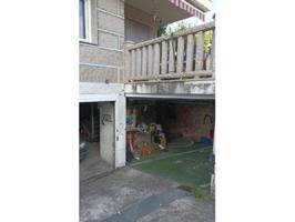 Se vende casa en el polígono de San Cibrao de Viñas photo 0