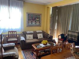 Venta de piso en Ourense Capital photo 0