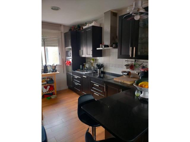 Venta de piso en Ourense Capital photo 0