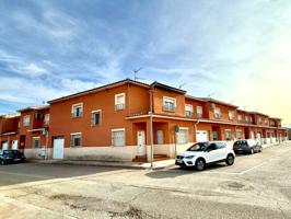 Chalet adosado en venta en Miguel Esteban photo 0