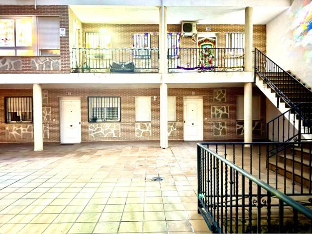 Venta de piso en Villaluenga de La Sagra photo 0