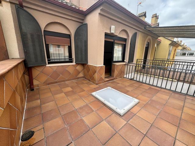 Unifamiliar Pareada En venta en San José - Parador - Zurguen, Salamanca photo 0