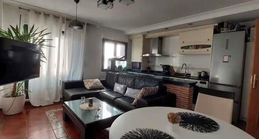 Dúplex En venta en San José - Parador - Zurguen, Salamanca photo 0