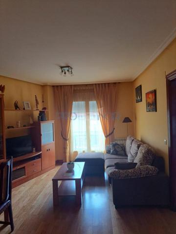 PISO 2 HABITACIONES, 1 BAÑO, COCINA, ASCENSOR, GARAJE Y TRASTERO photo 0
