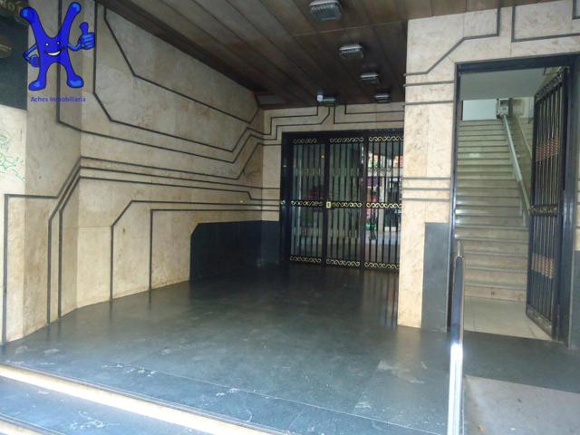 EN CALLE ZAMORA, OFICINA EN PRIMERA PLANTA CON SERVICIOS CENTRALES photo 0