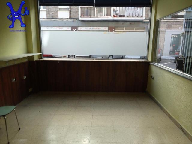 LOCAL IDEAL PARA TRANSFORMAR EN PLAZA DE GARAJE Y ALMACÉN photo 0