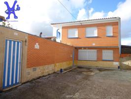 ALQUILER CON OPCIÓN A COMPRA, JUNTO A GOMECELO, CHALET URBANO CON PARCELA photo 0