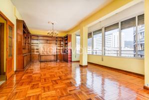 Piso En venta en Calle Uría, 41, Centro-Casco Histórico, Oviedo photo 0