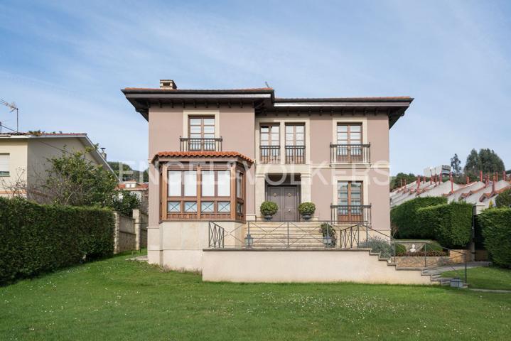 Casa En venta en Cuesta La, 3, Luanco - Aramar - Antromero, Gozón photo 0