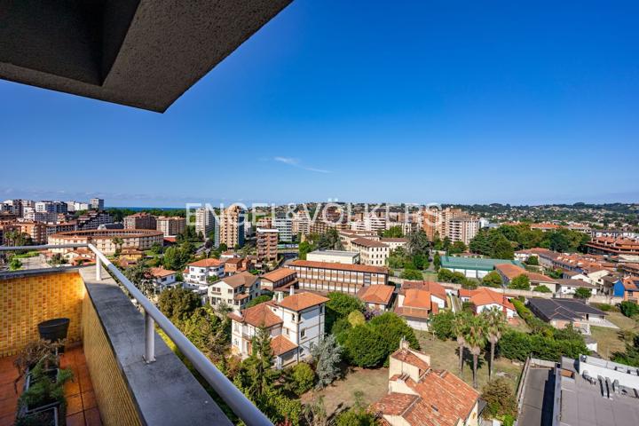  Ático En venta en Calle Anselmo Solar, 32, Este, Gijón photo 0