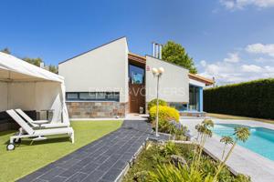 Casa En venta en Al Sandin, Quintes - Arroes, Villaviciosa photo 0