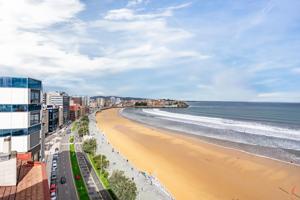  Ático En venta en Av Rufo Garcia Rendueles, 5, Centro, Gijón photo 0