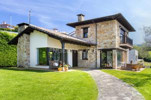 Casa En venta en Carretera De La Providencia, Somió - Cabueñes, Gijón photo 0