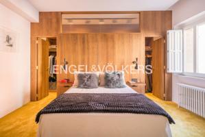 Piso En venta en Calle Arzobispo Guisasola, 38, Centro-Casco Histórico, Oviedo photo 0