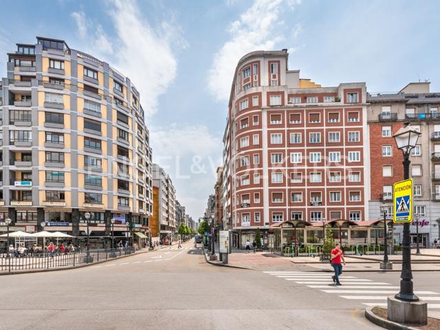 Piso En venta en Cl Uria, 43, Centro-Casco Histórico, Oviedo photo 0
