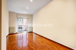 Piso En alquiler en Cl Cabrales, 110, Centro, Gijón photo 0