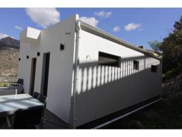 Venta - Chalet unifamiliar en Calpe - Calp photo 0