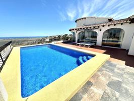 Villa con preciosas vistas al mar. photo 0