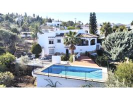 Villa en muy buen estado y con vistas al mar !!!! photo 0