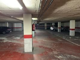 Vía Roma: plaza de garaje con puerta automática y amplio trastero photo 0