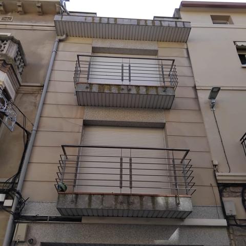 Adosada cerca ayuntamiento photo 0