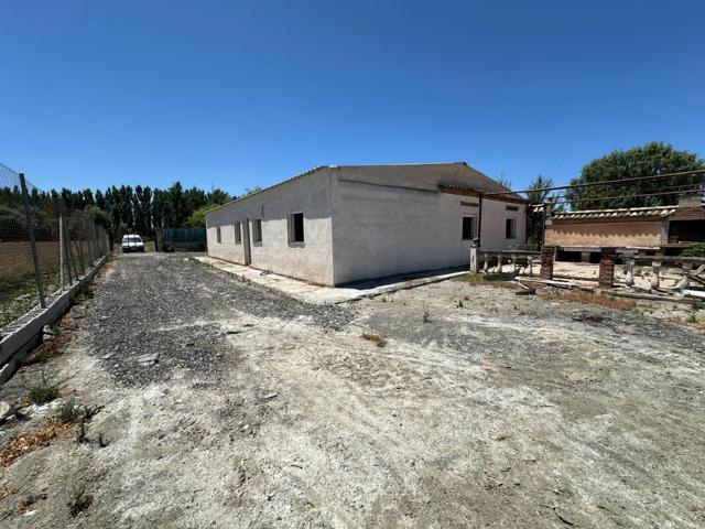 Parcela rústica con vivienda en Fuente Vaqueros photo 0