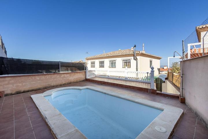EN VENTA CHALET PAREADO ( ZONA PUEBLO NUEVO JUN-GRANADA) photo 0