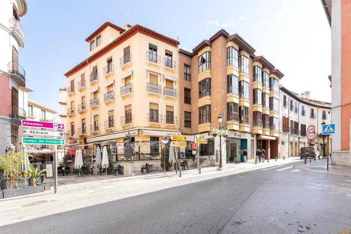 Venta de piso en Granada (Zona Centro) photo 0
