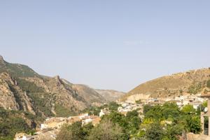 Oportunidad de negocio para promotores y constructores junto a Sierra Nevada photo 0