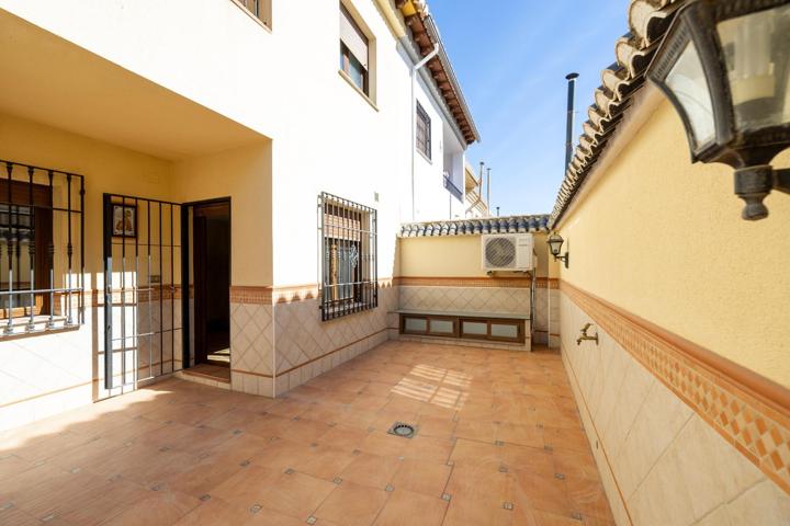 Una casa para soñar en familia, a un paso de Granada photo 0