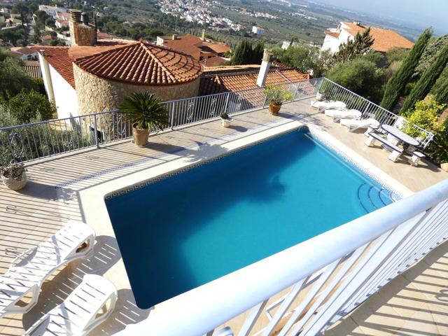 Villa En venta en Roses photo 0