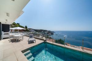 Villa En venta en Roses photo 0