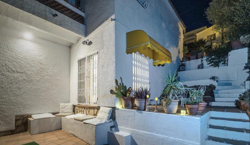 Villa En venta en Roses photo 0