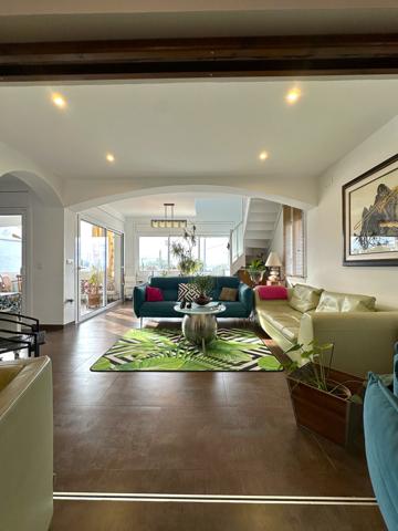 Villa En venta en Roses photo 0