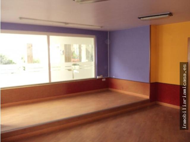 BAJO COMERCIAL EN ALQUILER photo 0