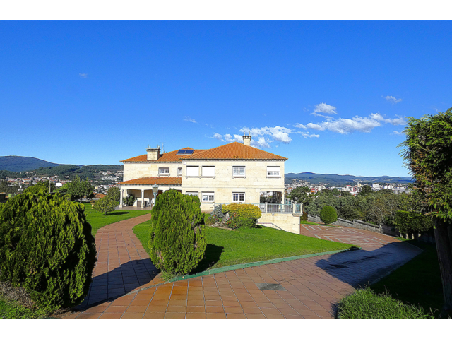 Chalet en Pontevedra con espectaculares vistas photo 0