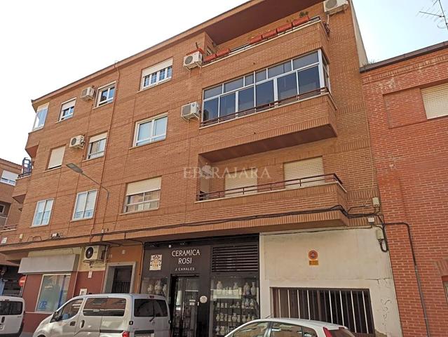 GARAJE Y TRASTERO EN CALLE OROPESA photo 0