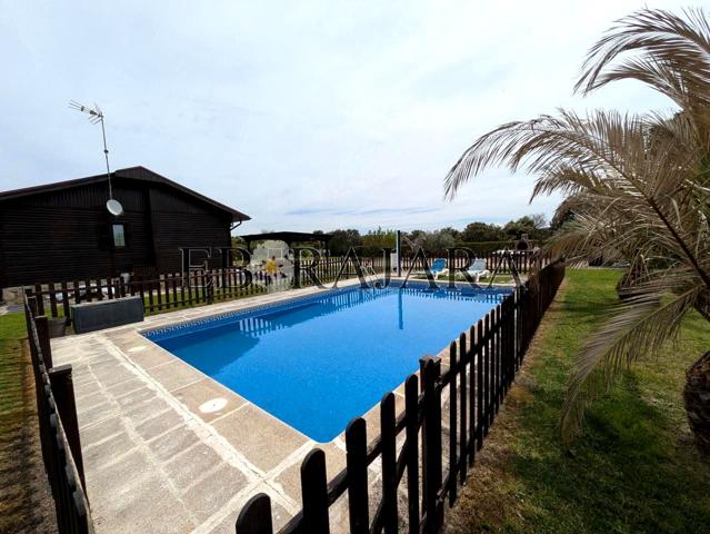 ESTUPENDA PARCELA CON CASA Y PISCINA photo 0