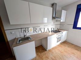 ESTUPENDA VIVIENDA DE TRES DORM CON GARAJE Y PISCINA photo 0